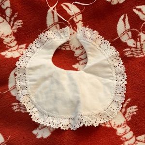 Lace trimmed baby bib NWOT